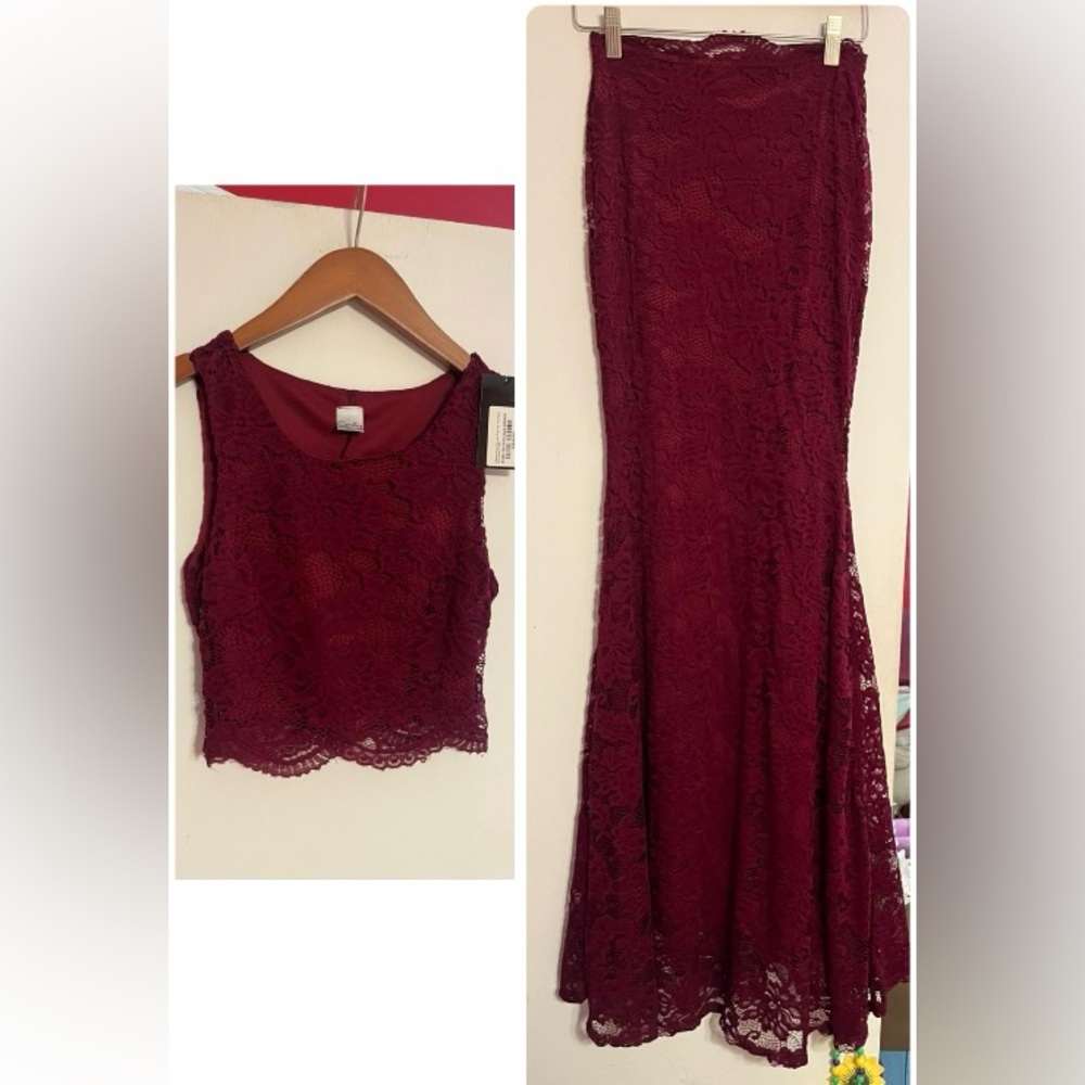 Elegant Lace Burgundy Crop Top two piece maxi gown